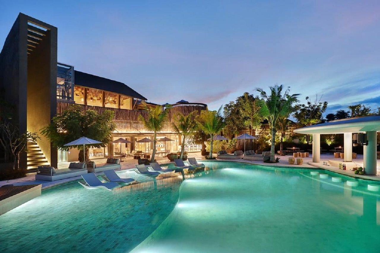 Cross Bali Breakers Otel Jimbaran Dış mekan fotoğraf