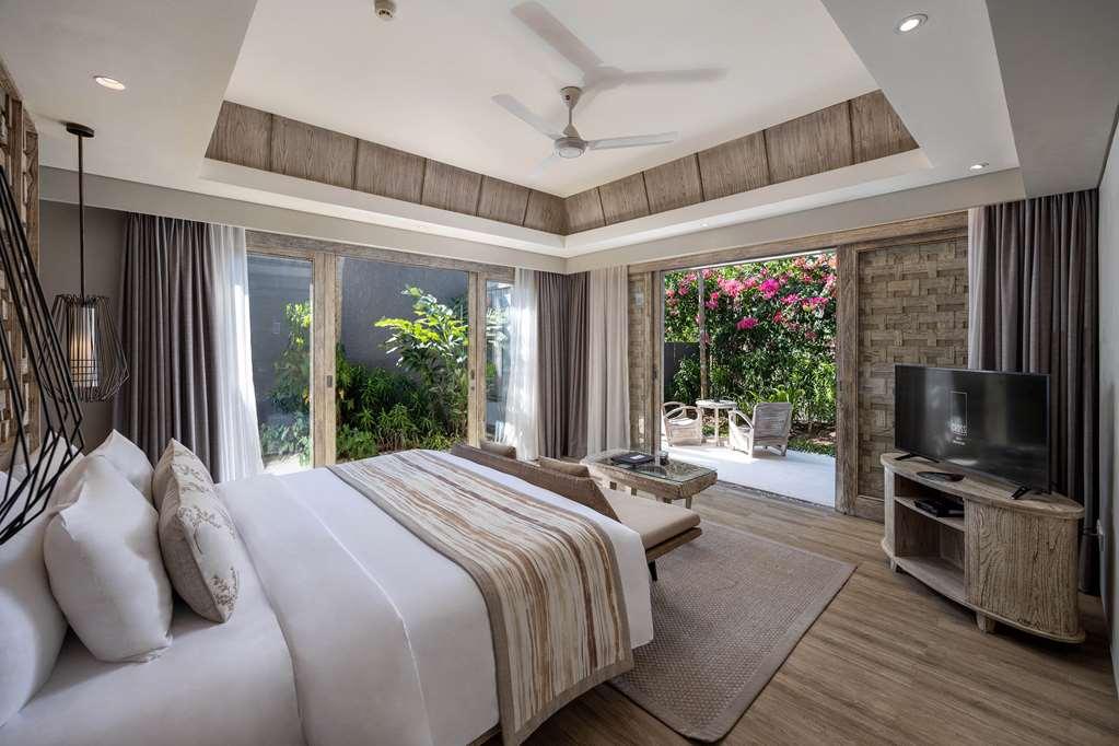 Cross Bali Breakers Otel Jimbaran Oda fotoğraf